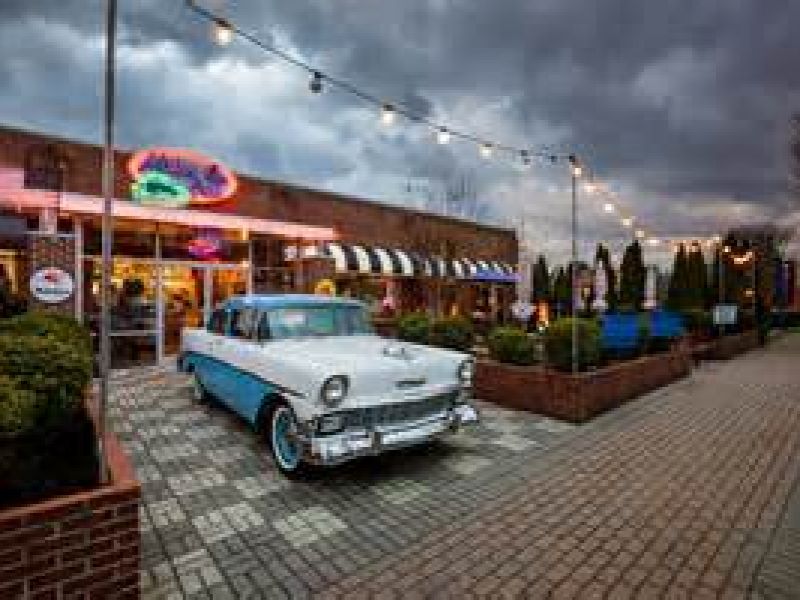 Motor Company Grill | VisitNC.com 